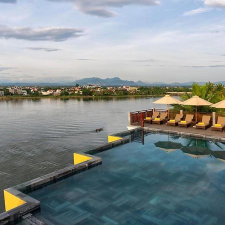 Little Riverside Hoi An . A Luxury Hotel & Spa Esterno foto View of the Perfume River from the hotel