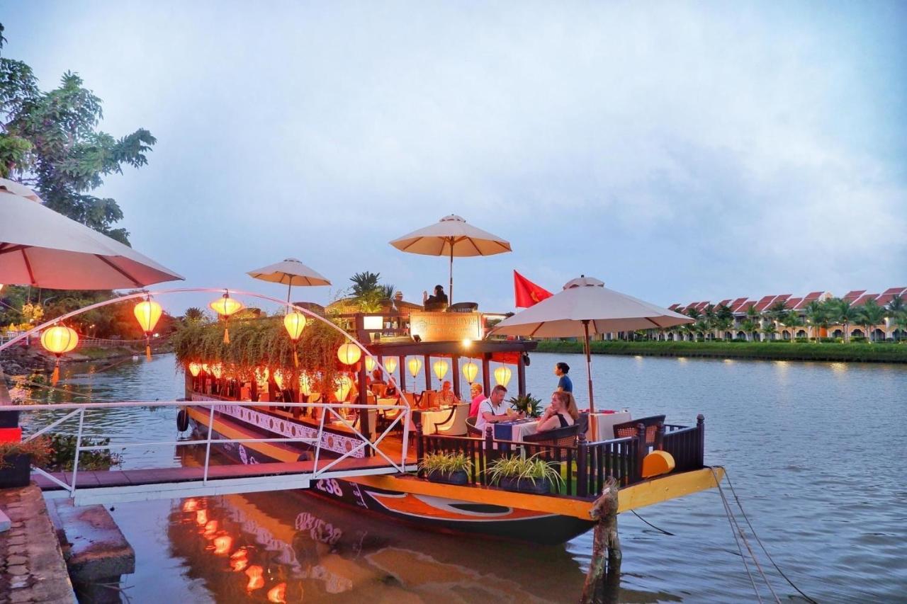 Little Riverside Hoi An . A Luxury Hotel & Spa Esterno foto A restaurant on the river